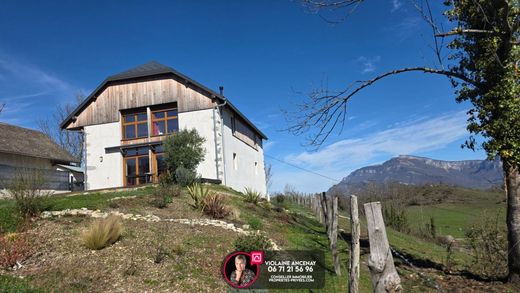 Luxury home in Montagnole, Savoy