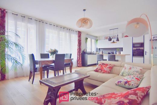 Apartment / Etagenwohnung in Boulogne-Billancourt, Hauts-de-Seine