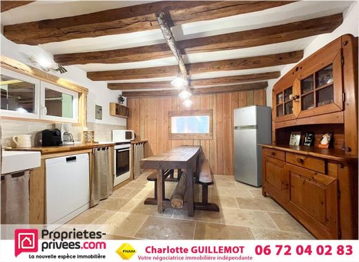 Luxury home in Nouans-les-Fontaines, Indre and Loire