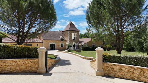 Luxury home in Gourdon, Lot