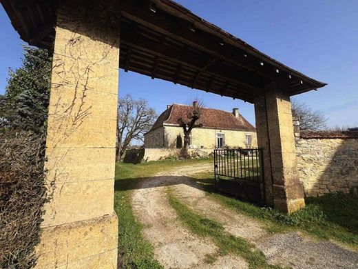 Castle in Saint-Germain-des-Prés, Dordogne