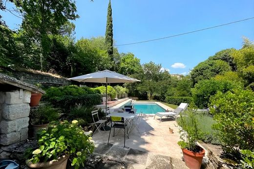 别墅  Uzès, Gard