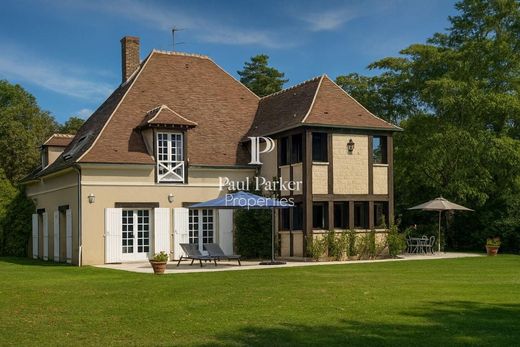 Maison de luxe à Chamant, Oise