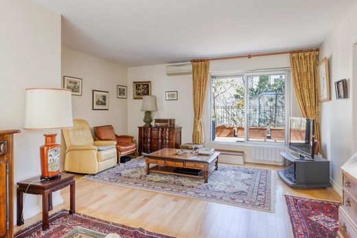 Apartment / Etagenwohnung in La Muette, Auteuil, Porte Dauphine, Paris
