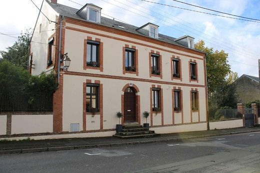 Maison de luxe à L'Aigle, Orne