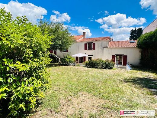 Casa de lujo en Basse-Goulaine, Loira Atlántico