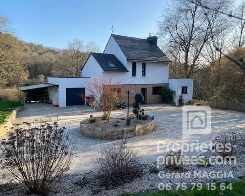 Luxury home in Monterblanc, Morbihan