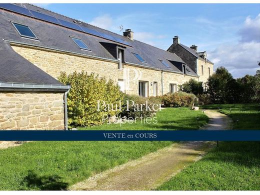 Rural or Farmhouse in Vannes, Morbihan