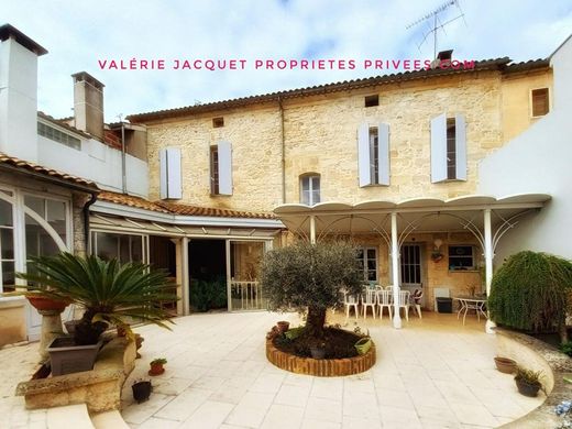 Luxury home in Coutras, Gironde