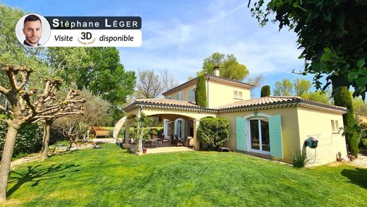 Villa in Montboucher-sur-Jabron, Drôme