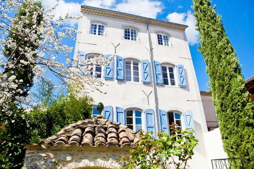 Luxury home in Saint-Hippolyte-du-Fort, Gard