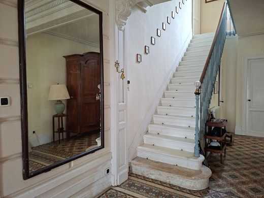 Luxury home in Saint-Laurent-Médoc, Gironde
