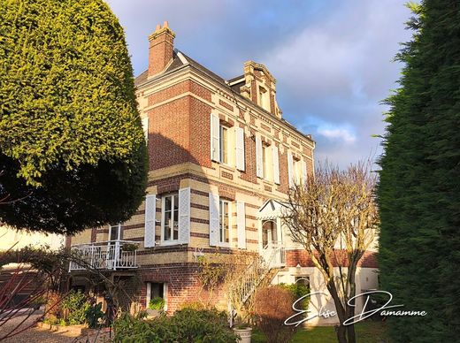 Luxury home in Montivilliers, Seine-Maritime