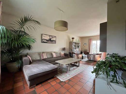 Luxury home in Crépy-en-Valois, Oise