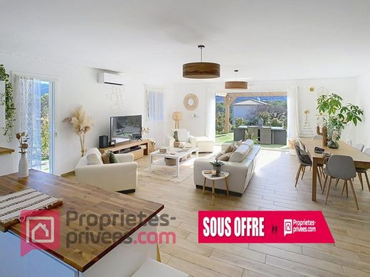 Luxury home in Plan-d'Aups-Sainte-Baume, Var