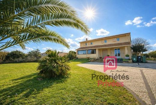 Luxury home in Ambarès-et-Lagrave, Gironde