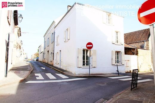 Luxury home in Cergy, Val d'Oise