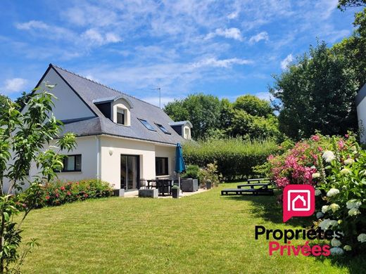 Luxury home in La Forêt-Fouesnant, Finistère