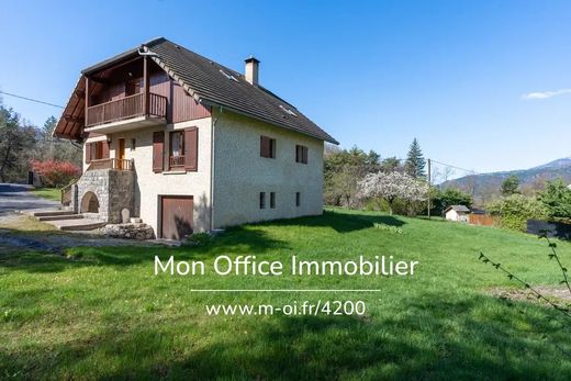 Luxe woning in Embrun, Hautes-Alpes