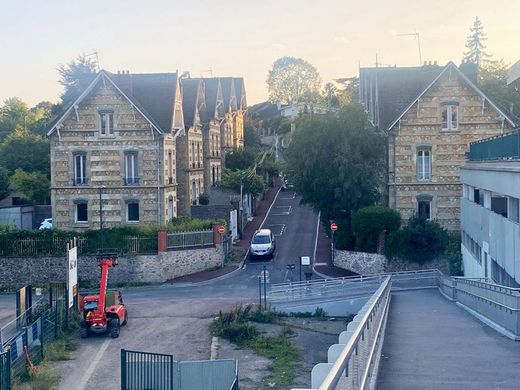 Casa di lusso a Pontoise, Val d'Oise
