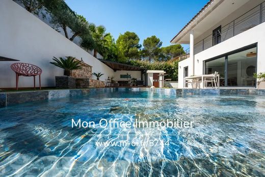Villa in Cabriès, Bouches-du-Rhône