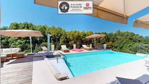 Casa de lujo en Montauroux, Var