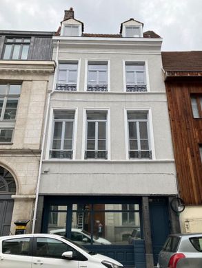 Apartment in Lille, North