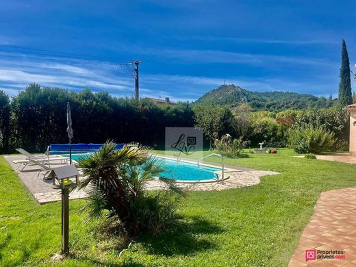 Villa in Château-Arnoux-Saint-Auban, Alpes-de-Haute-Provence