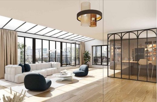 Apartment in Montmartre, Abbesses, Grandes-Carrières, Paris