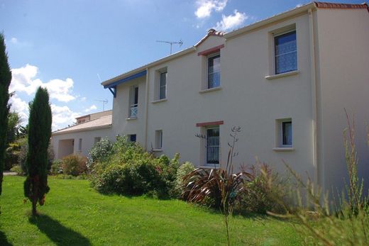 Casa de lujo en Les Moutiers-en-Retz, Loira Atlántico
