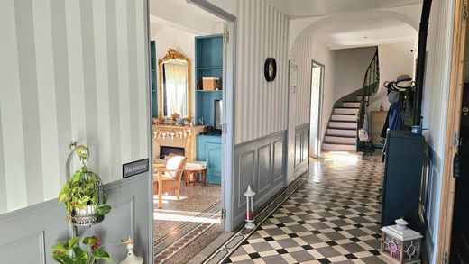 Πολυτελή κατοικία σε Callas, Var