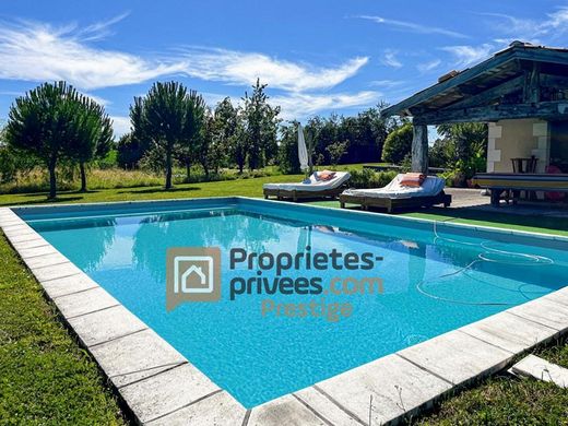 Luxury home in Barbezieux-Saint-Hilaire, Charente