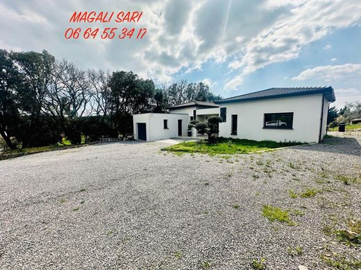 Rousson, Gardのヴィラ