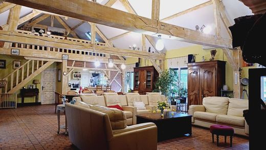 Luxury home in Sully-sur-Loire, Loiret
