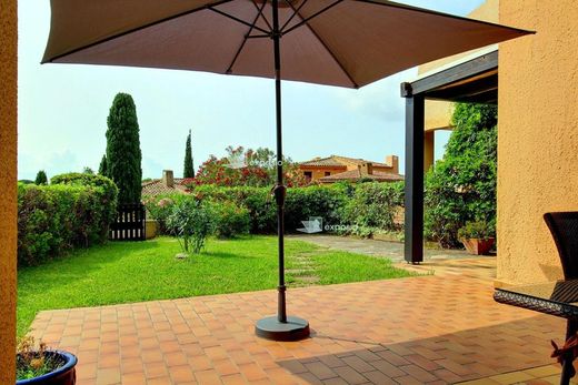 Appartement à Le Lavandou, Var