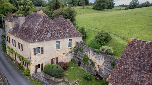 Luxury home in Cause-de-Clérans, Dordogne