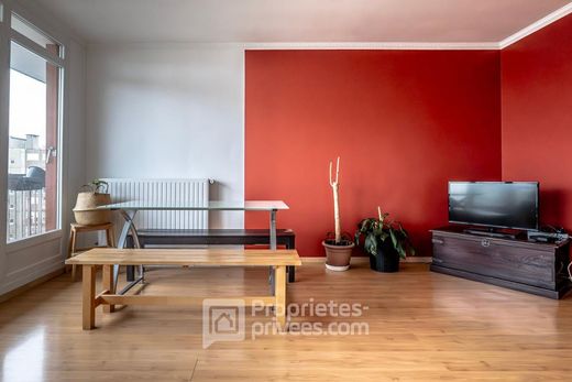 Apartment in Vitry-sur-Seine, Val-de-Marne