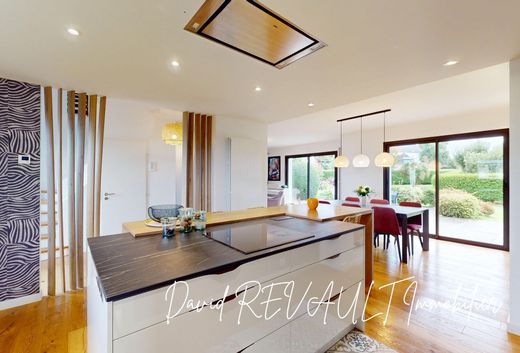 Luxury home in Elven, Morbihan