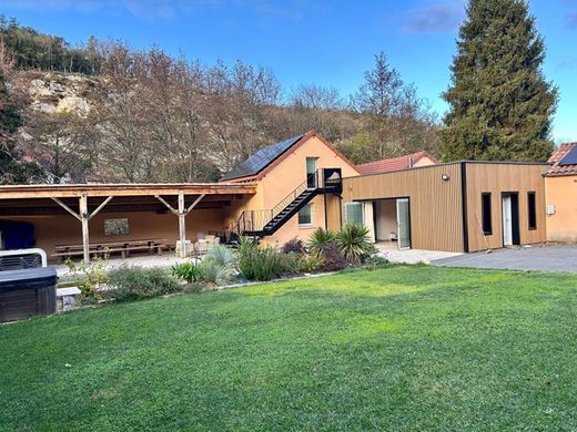 Villa in Les Eyzies-de-Tayac-Sireuil, Dordogne