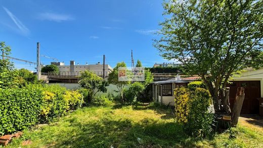 Luxury home in Viroflay, Yvelines