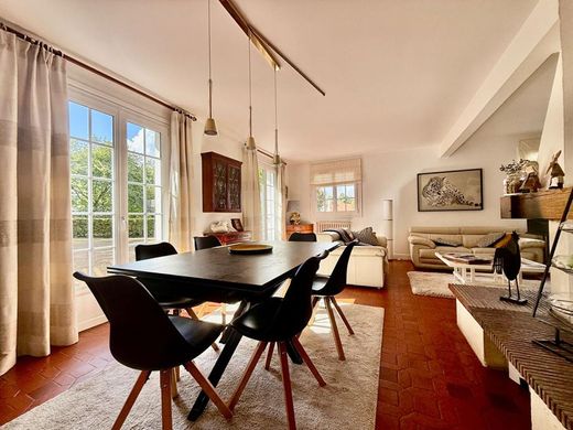 Casa de luxo - Cairon, Calvados