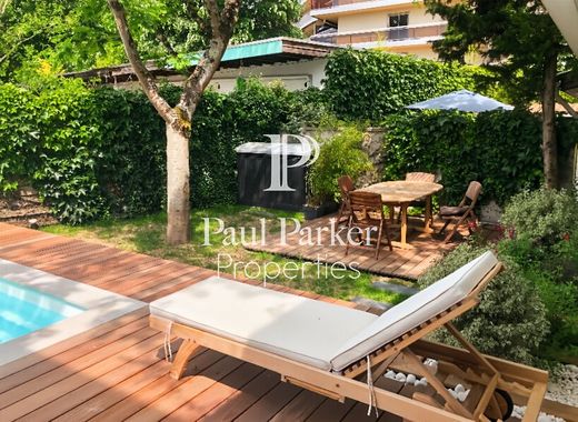 Villa in Bordeaux, Gironde