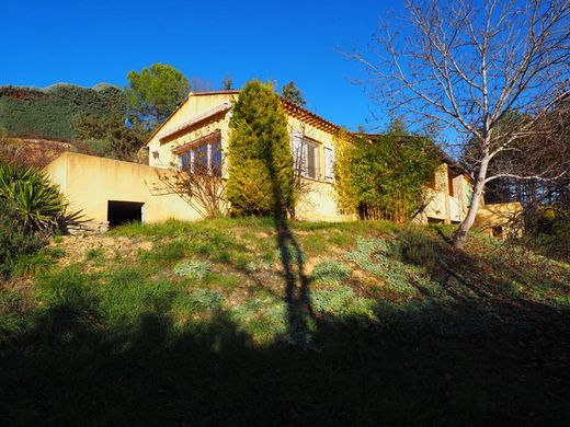 Luxury home in Valensole, Alpes-de-Haute-Provence