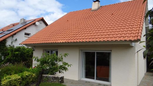 Casa di lusso a Saint-Sébastien-sur-Loire, Loira Atlantica