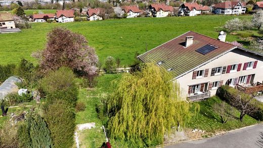 Casa di lusso a Annecy-le-Vieux, Alta Savoia