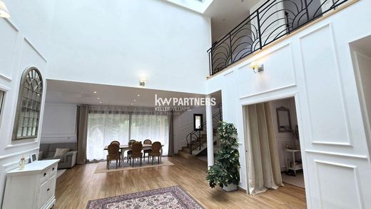 Villa - Élancourt, Yvelines