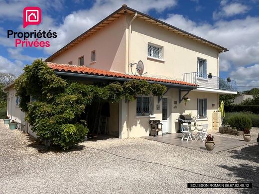 Luxury home in Meursac, Charente-Maritime