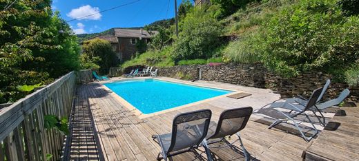 Luxury home in Saint-André-Lachamp, Ardèche