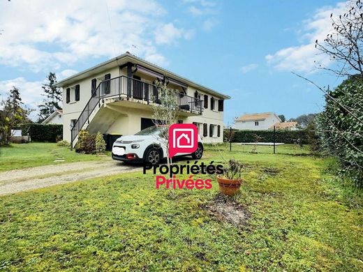 Luxury home in Cestas, Gironde