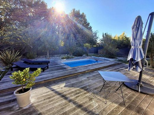 Luksusowy dom w Bassens, Gironde